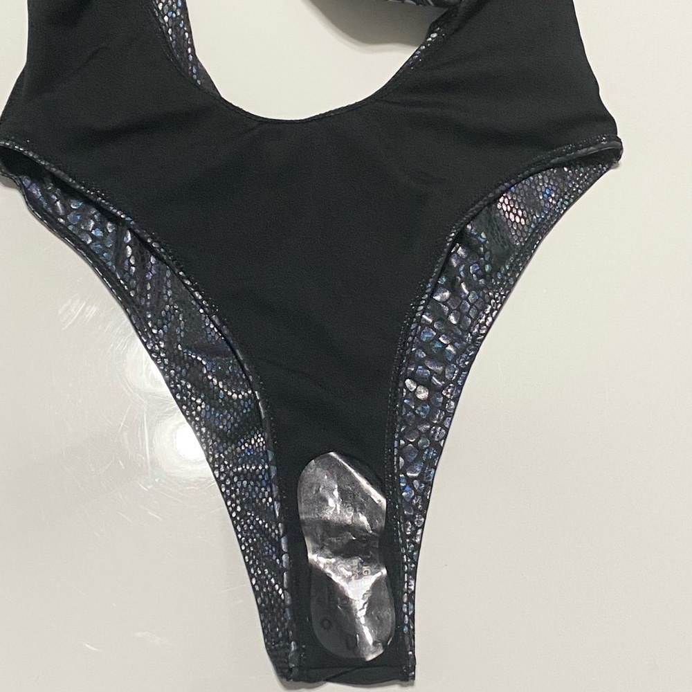 NWOT Metallic Black Snakeskin Cutout Swimsuit - Picture 10 of 12